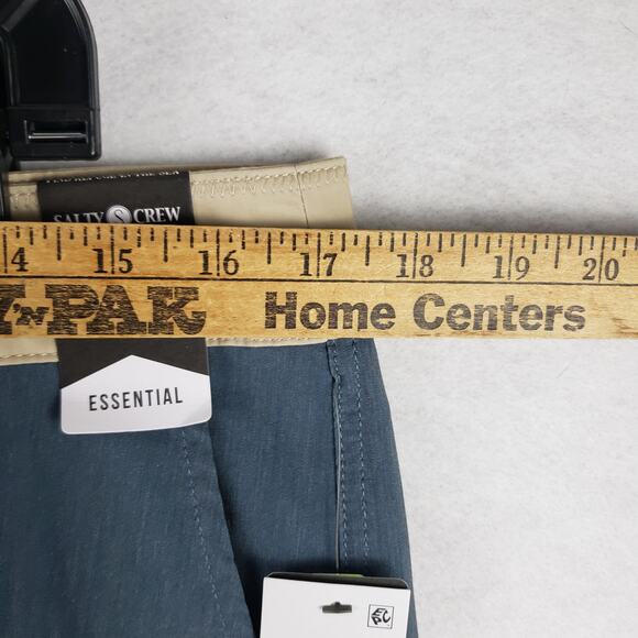 Salty Crew Men's Size 33 Essential Quick Dry Board Shorts Navy Beige Stripes New - Picture 5 of 10